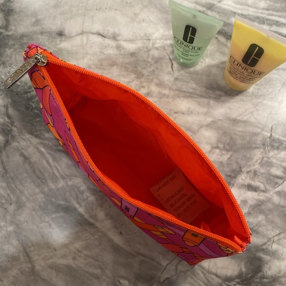 CLINIQUE all about clean and dramatically different moisturizing gel + bag - Picture 2 of 4